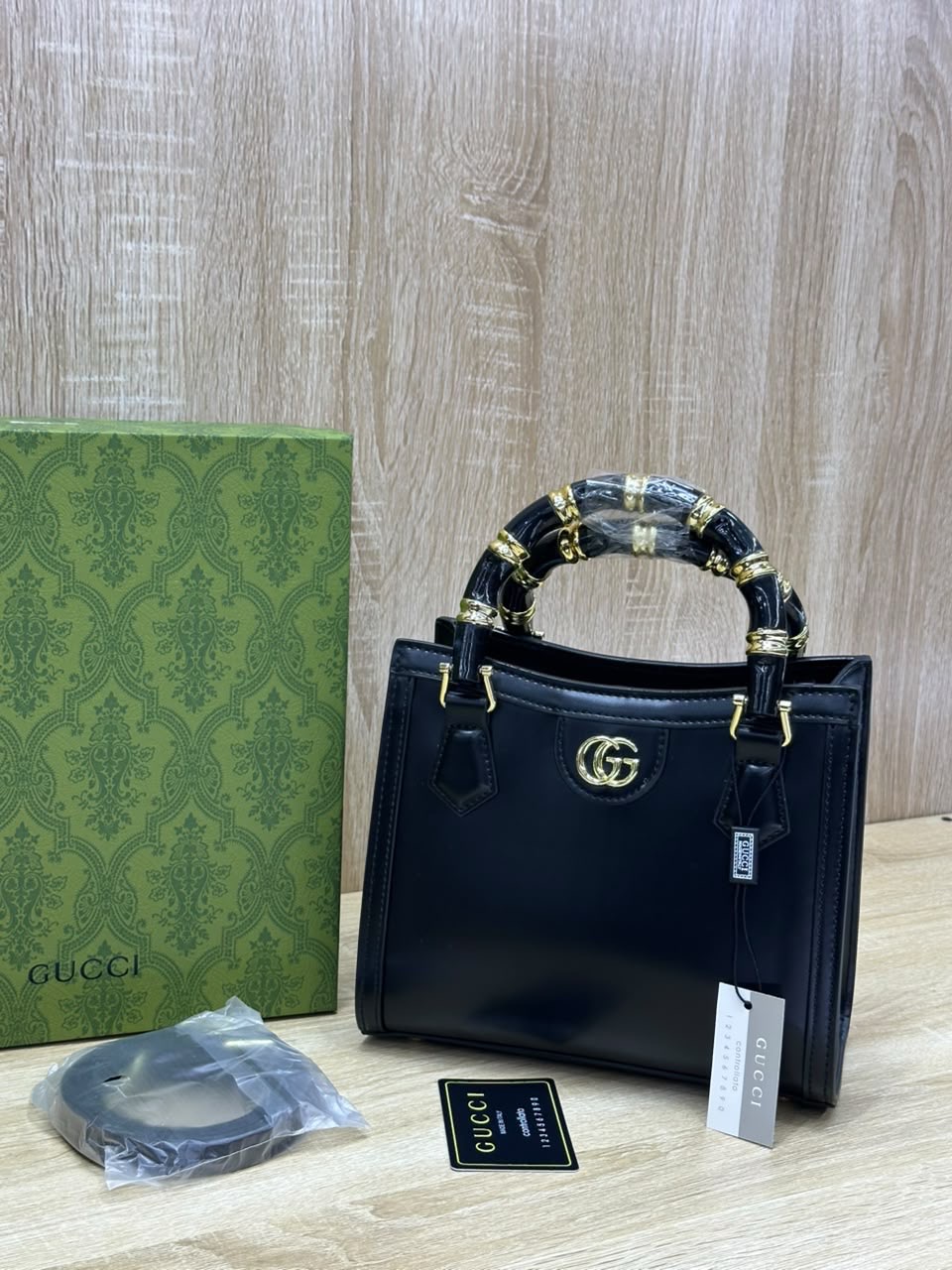Diana Medium tote bag